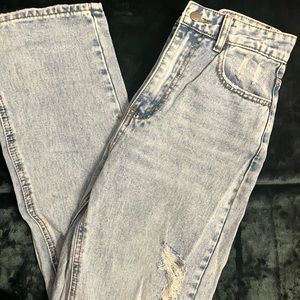 SHEIN High Waist Ripped Straight Leg Jean